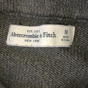 Abercrombie & Fitch {sweater}
